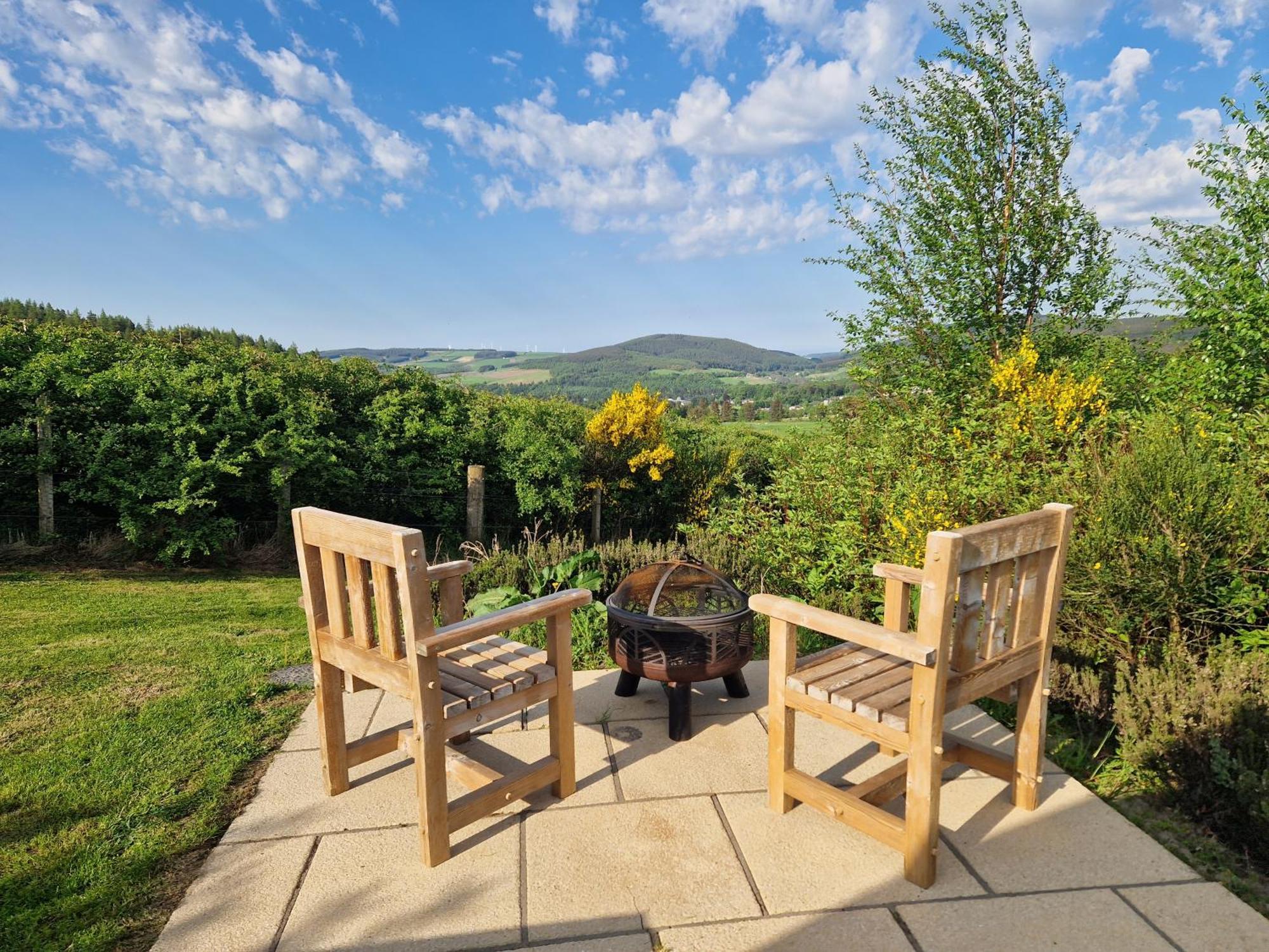 Hillside Havens Villa Dufftown Dış mekan fotoğraf